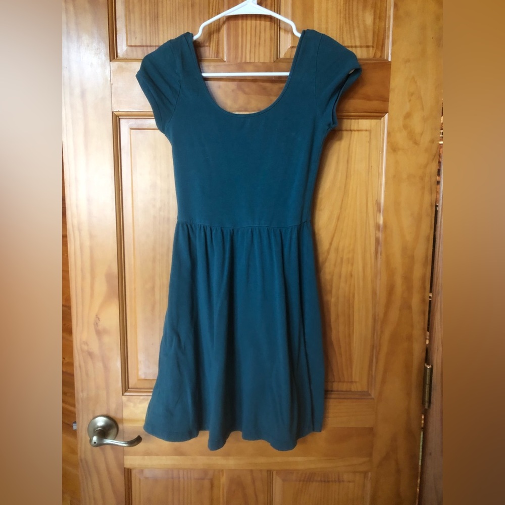 Basic fitted dress